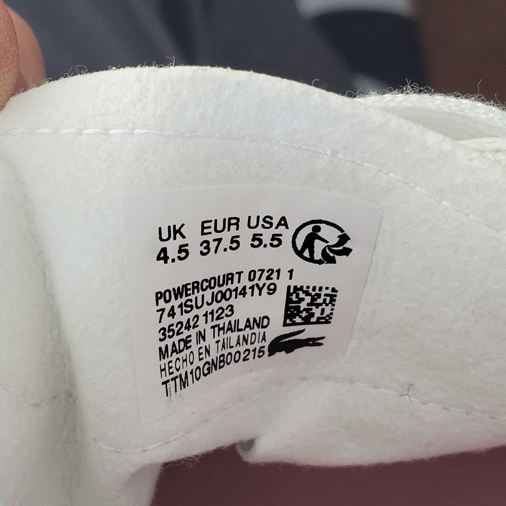 Lacoste Girls Powercourt Sneaker. White/Pink. New without box. - Picture 4 of 4